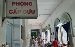 Uống nhầm bột thông cống, cháu bé 2 tuổi ở TP.HCM bỏng toàn bộ khoang miệng