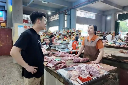 YouTuber Việt sang Trung Quốc săn lòng xe điếu, nhận phản ứng bất ngờ