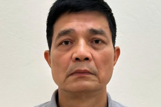 Vụ 100 tấn thực phẩm chức năng giả: Tiết lộ số tiền doanh nghiệp "lobby" cho cựu Cục trưởng Cục An toàn thực phẩm