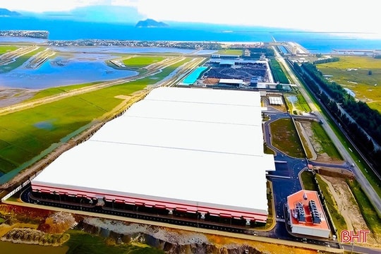 Cấp giấy chứng nhận đăng ký đầu tư cho Nhà máy sản xuất ô tô điện Vinfast