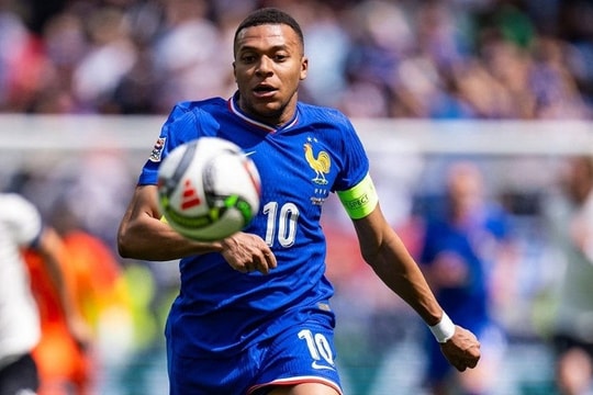 Mbappe tỏa sáng giúp tuyển Pháp nhấn chìm chủ nhà Đức