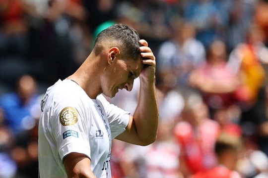 Bayern Munich 'hủy diệt' Auckland City 10-0