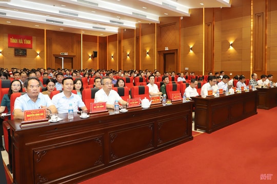 Thúc đẩy tăng trưởng kinh tế, vận hành hiệu quả mô hình chính quyền địa phương 2 cấp