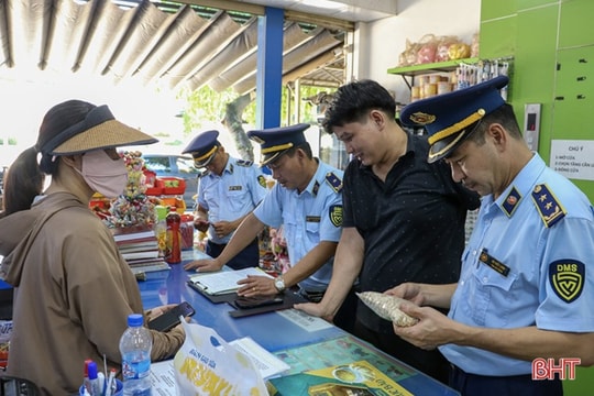 Vì sao hàng giả, hàng nhái vẫn "tràn về" thị trường nông thôn?