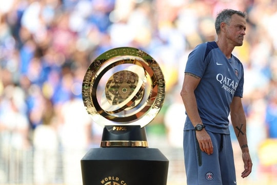 PSG gạch tên 7 cầu thủ