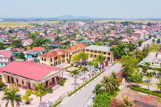 Hà Tĩnh - từ ngọn cờ đầu cách mạng đến khí thế hôm nay