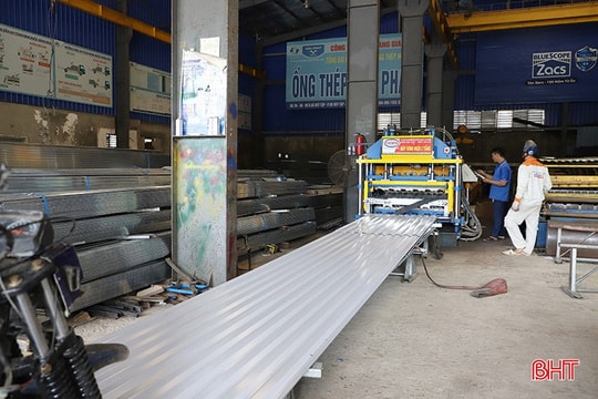 Sau bão, nhu cầu vật liệu xây dựng tăng cao, giá ổn định