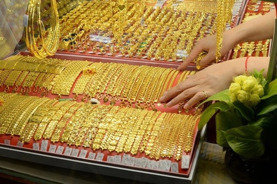 Giá vàng lập kỷ lục mới, giao dịch quanh mức 133,4 triệu đồng/lượng