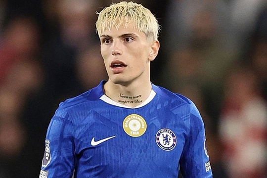 Garnacho bất lực trong ngày Chelsea bị Bayern nhấn chìm