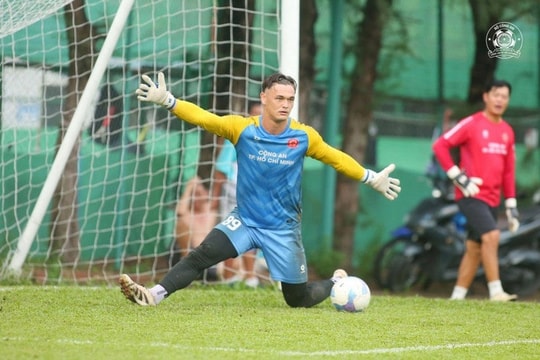 Đội tuyển Việt Nam sắp có thêm thủ môn nhập tịch?