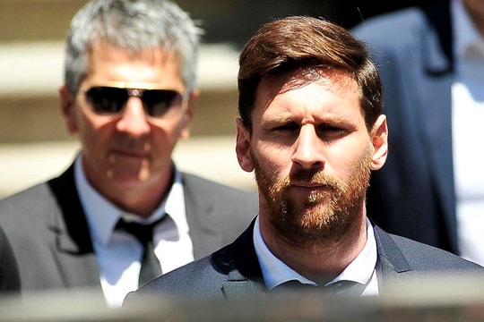 Khi Messi biết chơi hắc ám trong ván cờ kinh thiên động địa