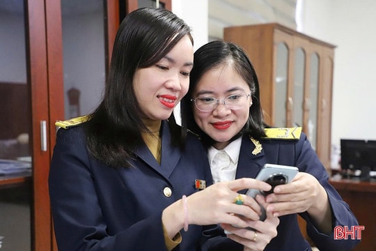 Cán bộ Thuế Hà Tĩnh được Facebook trả tiền từ hướng dẫn chính sách