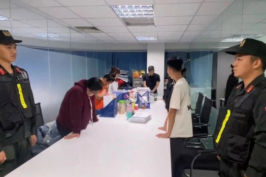 Tập đoàn lừa đảo giăng bẫy 7.000 người già