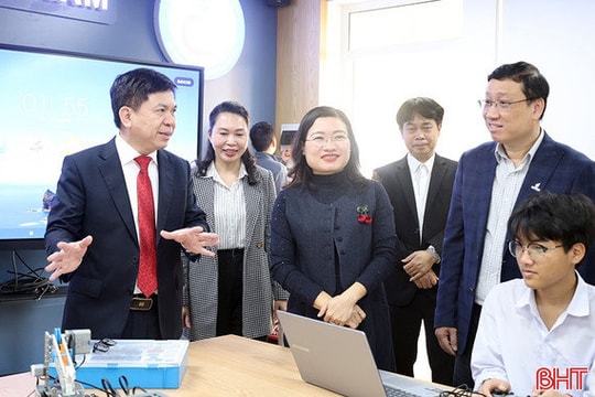 Khơi dậy tinh thần sáng tạo từ những phòng học STEM