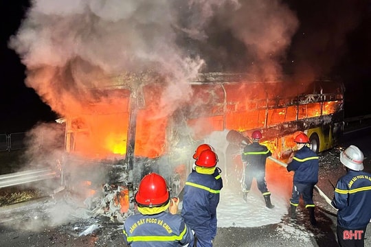 Hà Tĩnh "siết" công tác quản lý vận tải sau các vụ tai nạn, cháy xe