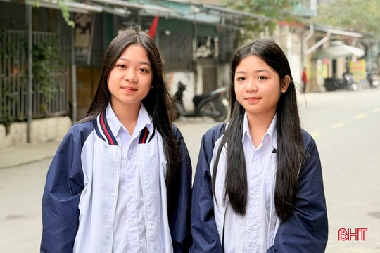 Chị em song sinh tỏa sáng tại Kỳ thi học sinh giỏi tỉnh lớp 9