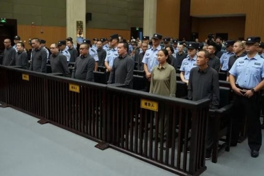 Trung Quốc tử hình 11 thành viên băng đảng lừa đảo