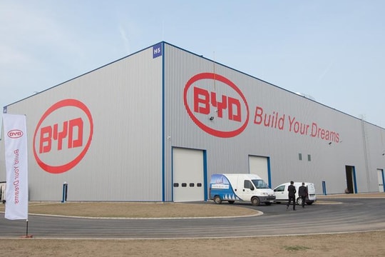 BYD đầu tư 130 triệu USD xây nhà máy pin tại Việt Nam cùng Kim Long Motors