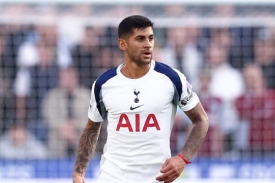 Real Madrid và Barcelona đại chiến vì Cristian Romero, Napoli săn đón Raheem Sterling