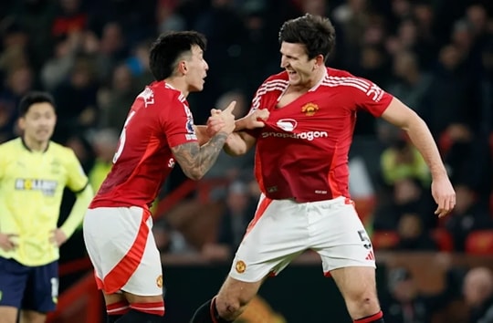 Martinez và Maguire: Công thức thép giúp Carrick hóa giải Tottenham tại Old Trafford