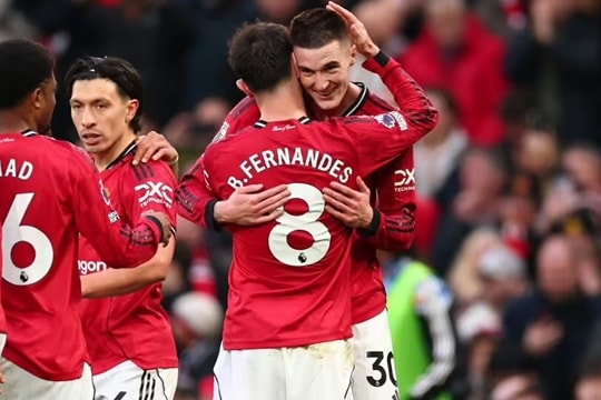 Man Utd ưu tiên gia hạn bộ ba Bruno Fernandes, Kobbie Mainoo và Lisandro Martinez