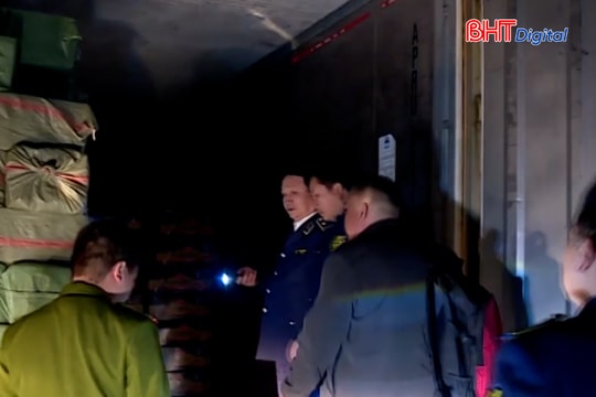 Phát hiện hơn 6 tấn lạp xưởng không rõ nguồn gốc chuẩn bị tuồn ra thị trường dịp Tết