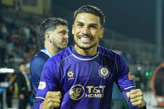 Đỗ Hoàng Hên sẵn sàng khoác áo tuyển Việt Nam sau màn trình diễn thăng hoa tại Hà Nội FC