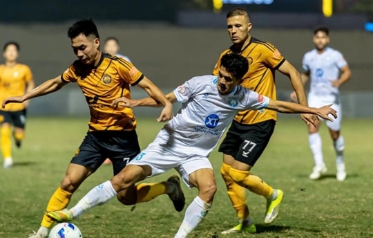 Thanh Hóa nén đau đấu CAHN: Bi kịch đội hình 17 người và ý chí thép tại V-League