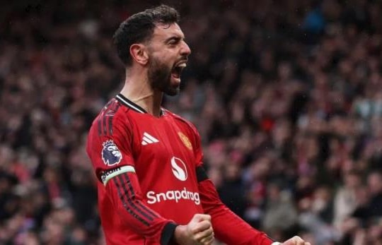Bruno Fernandes và cột mốc 200: Nhạc trưởng hồi sinh rực rỡ dưới thời Carrick