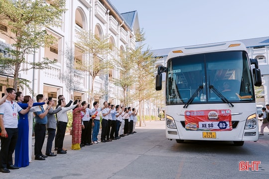 Khởi hành “Chuyến xe 0 đồng” đưa 500 sinh viên, người lao động Hà Tĩnh về quê đón Tết