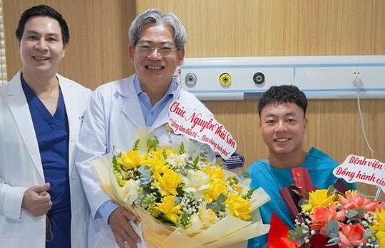 Tiền vệ Nguyễn Thái Sơn phẫu thuật thành công chấn thương dây chằng đầu gối