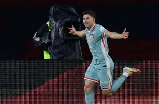 Julian Alvarez rời Atletico Madrid: Vì sao Arsenal là bến đỗ lý tưởng hơn Barcelona và Chelsea?