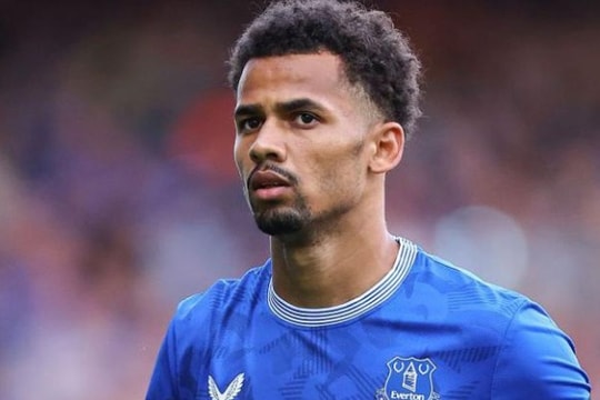 Chuyển nhượng 10/2: Ronaldo trở lại Al-Nassr, Man City chi 100 triệu bảng cho bom tấn mới