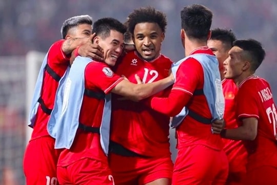 Tuyển Việt Nam sở hữu hỏa lực mới trước màn tái đấu Malaysia và biến động tại V-League