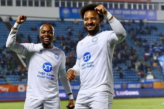 Nghịch lý Xuân Son: Tịt ngòi tại V-League nhưng vẫn là hy vọng của HLV Kim Sang Sik