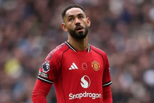 Michael Carrick và bài toán hàng công MU: Đã đến lúc Benjamin Sesko thay thế Matheus Cunha