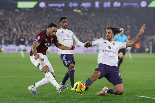 Leny Yoro tỏa sáng rực rỡ trước West Ham: Đã đến lúc Harry Maguire nhường chỗ
