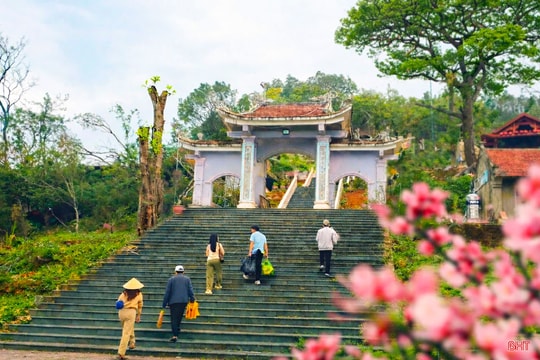 Hương Tích tự sẵn sàng khai hội, mở đầu năm du lịch Hà Tĩnh 2026