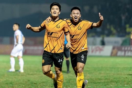 CĐV xứ Thanh quyên góp gần 200 triệu đồng tiếp sức đội bóng vượt qua cơn bĩ cực