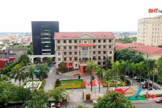 Mùa xuân ơn Đảng - Hà Tĩnh vươn mình cùng đất nước