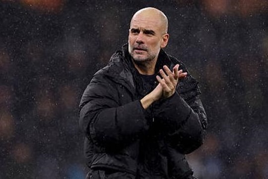 Pep Guardiola và bài toán nhịp thi đấu: Vì sao Man City không xoay tua trước Salford?