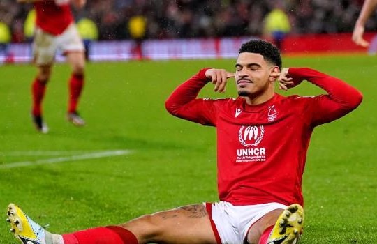 Chuyển nhượng 16/2: Man City nhận báo giá Gibbs-White, MU tranh Pulisic