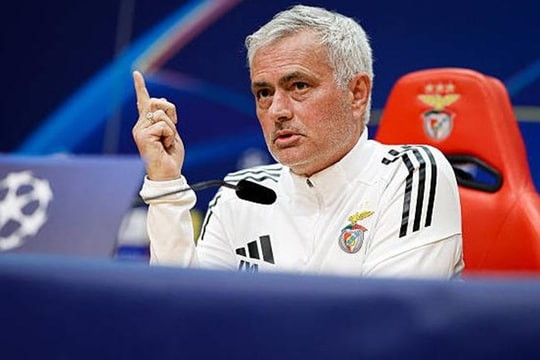 Mourinho cảnh báo Benfica về sức mạnh của "vị vua bị tổn thương" Real Madrid