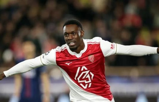 Folarin Balogun lập cú đúp lịch sử trước PSG: Lời khẳng định đanh thép gửi Arsenal và Pochettino