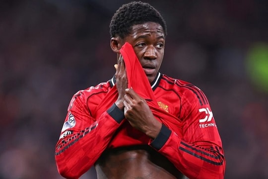 Michael Carrick 'hồi sinh' Kobbie Mainoo: Bước ngoặt cho tương lai của Man Utd