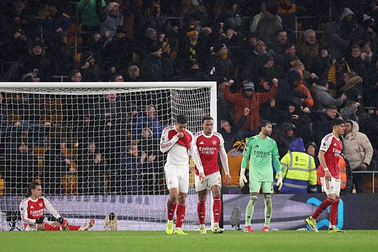 Arsenal đánh rơi chiến thắng trước Wolves: Bi kịch 2-2 và bóng ma sụp đổ