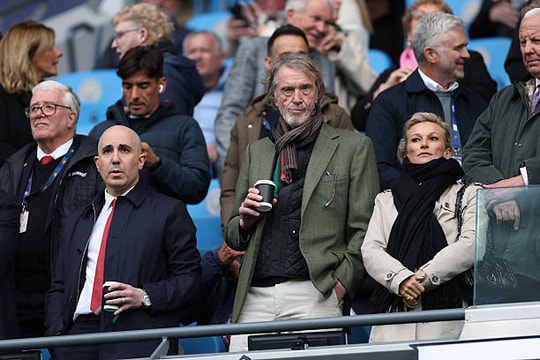 Manchester United và bài toán 260 triệu bảng: Vết xe đổ từ những sai lầm chuyển nhượng