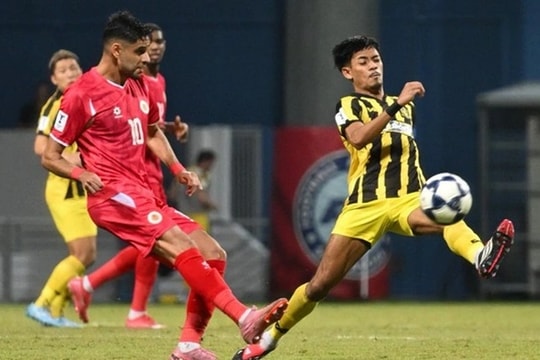 Bóng đá Việt Nam 20/2: Leo Artur đối mặt án phạt treo giò, Đình Bắc về quê làm từ thiện