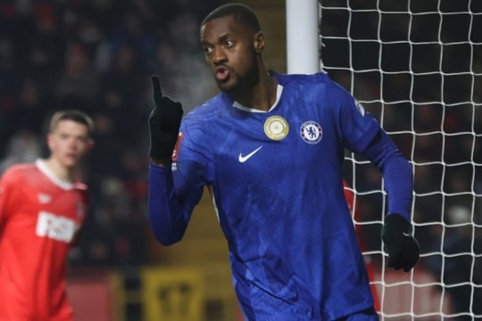 Tosin Adarabioyo: Chìa khóa thép hay 'mắt xích yếu' của Chelsea trước màn tái đấu Burnley?