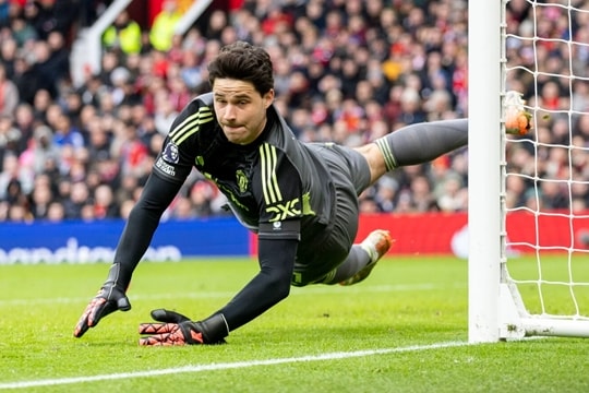 Senne Lammens: Sự điềm tĩnh kiểu Bỉ và hành trình chiếm trọn niềm tin tại Man United